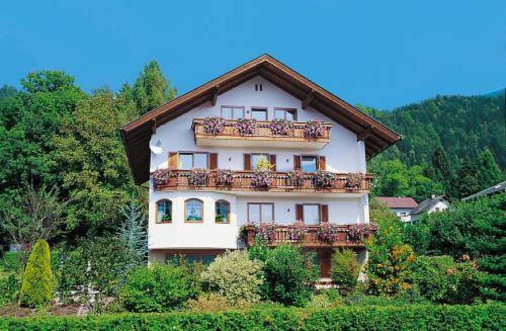 Appartementhaus Sonne Millstatt Buitenkant foto